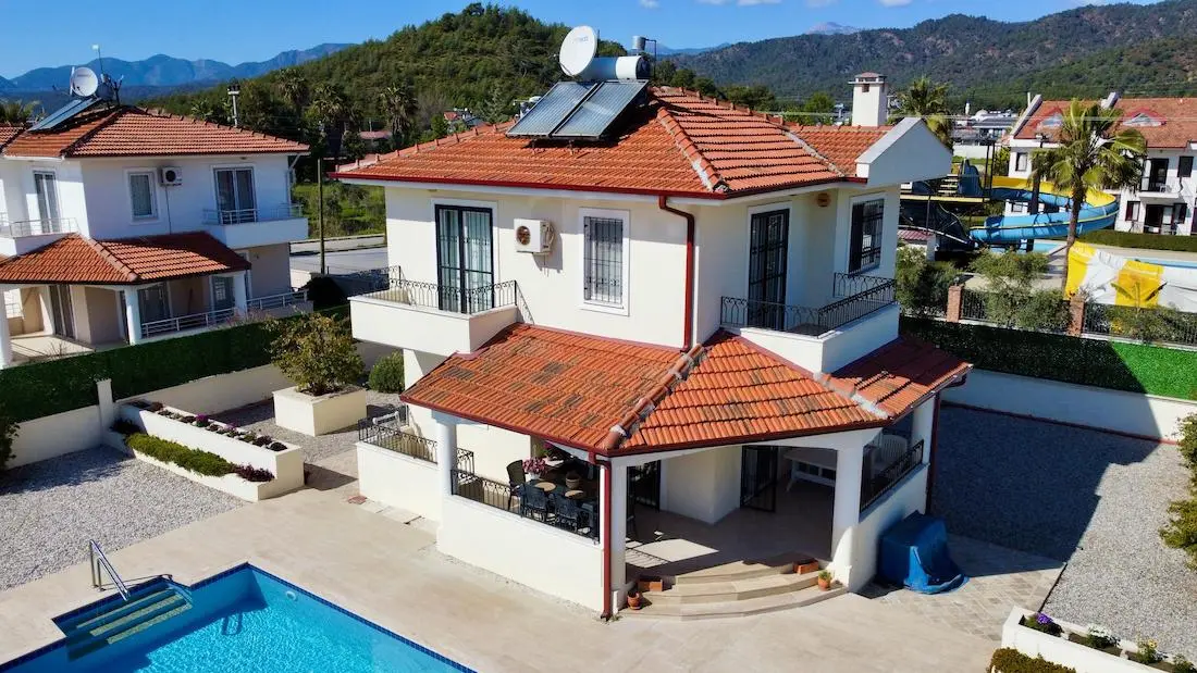 House in Calis